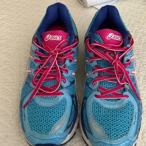 Womens size 11 ASICS sneakers